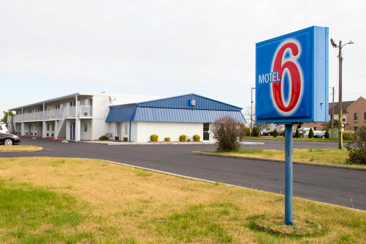 Country Yard Inn And Suites Sikeston Exterior photo