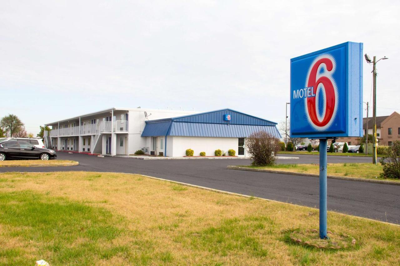 Country Yard Inn And Suites Sikeston Exterior photo